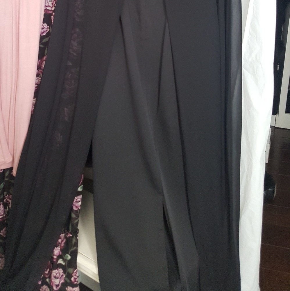 Black dress with cape - Picture 3 of 5